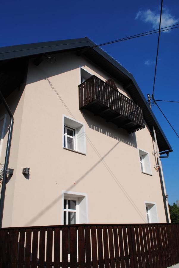 Corner House Apartments Near Lake Bled Radovljica Zewnętrze zdjęcie