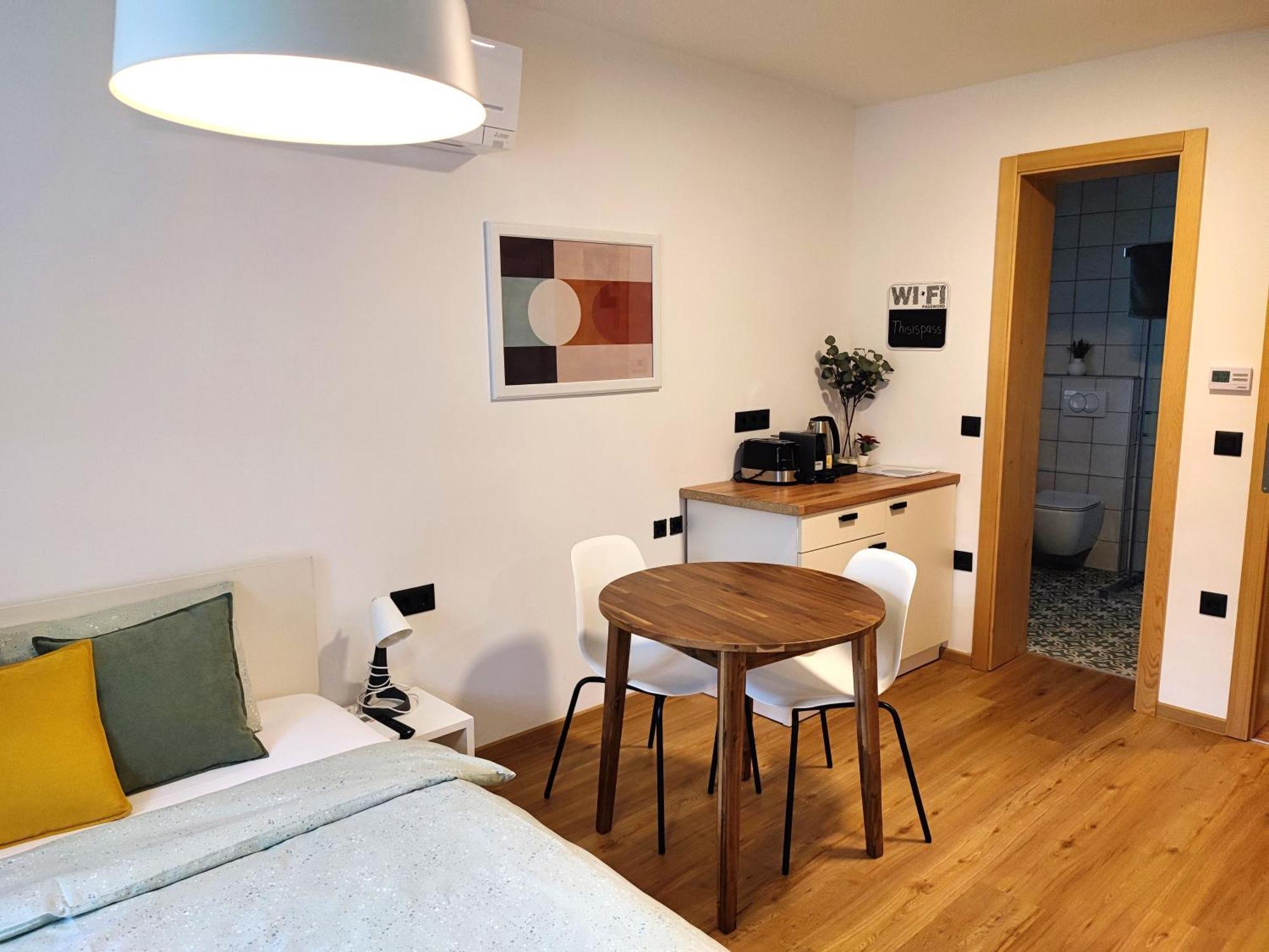 Corner House Apartments Near Lake Bled Radovljica Zewnętrze zdjęcie